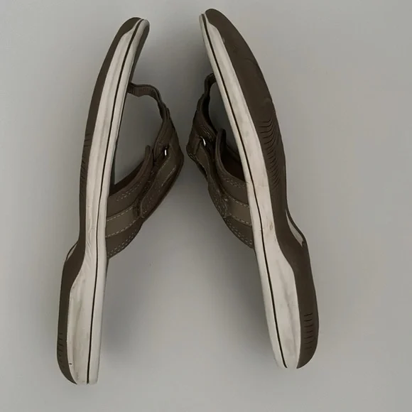 Clarks Cloud steppers Slippers Size - Picture 2 of 9